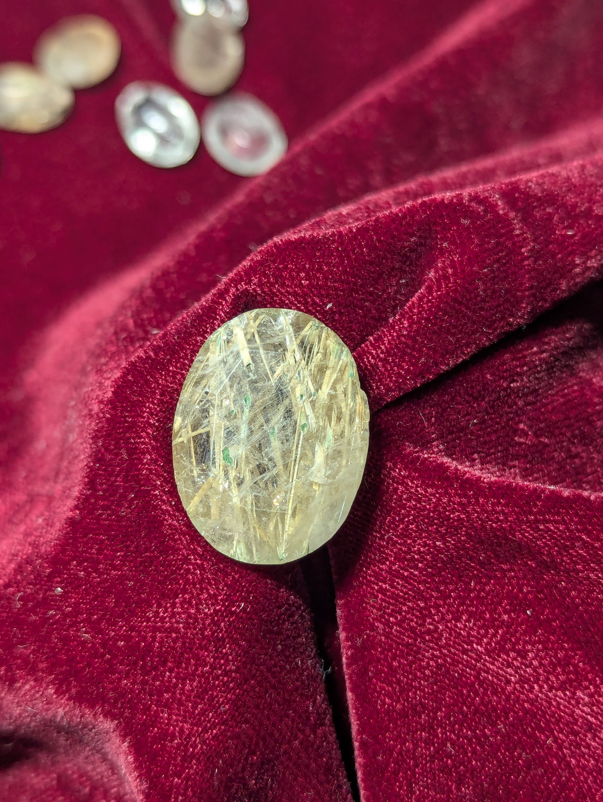 35.4 carat mohe najaf quartz