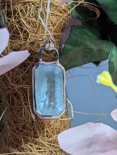 Aquamarine Sterling Silver Necklace: Crystal Pendant