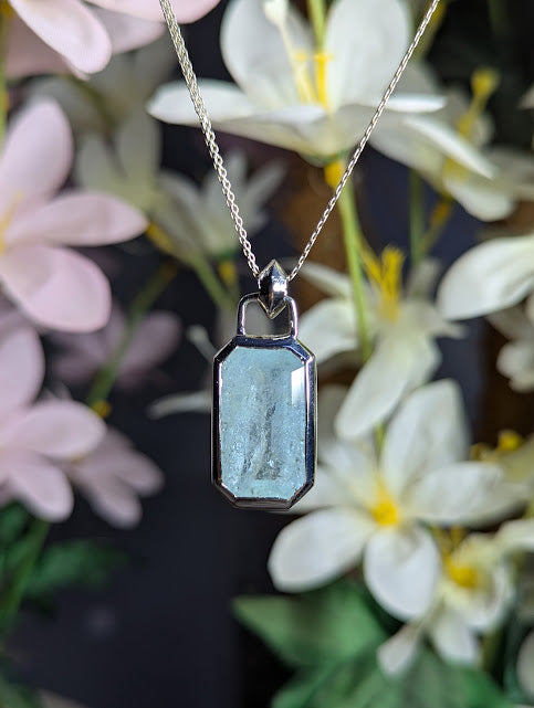 Aquamarine Sterling Silver Necklace: Crystal Pendant