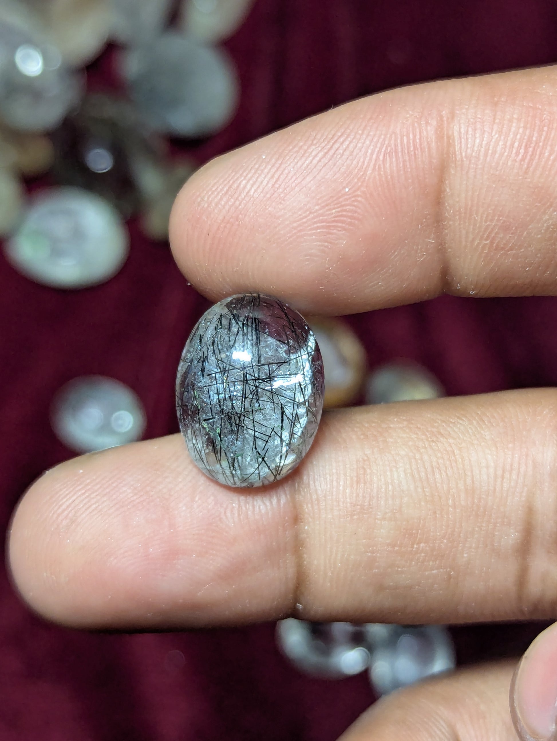 certified quartz stone 11.9 carat
