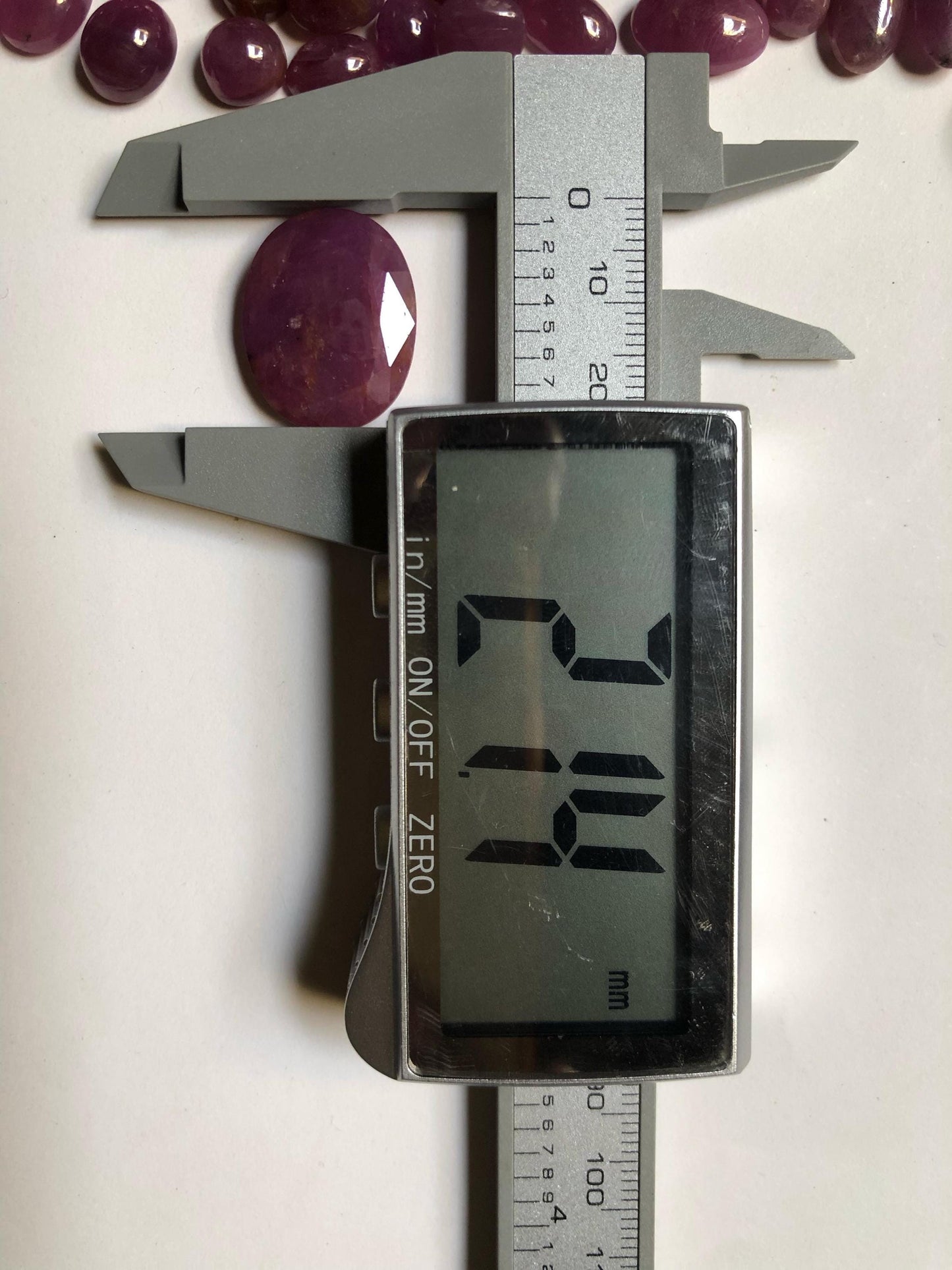 22.95 Carat Mozambique Ruby Gemstone: Natural Red Oval Faceted