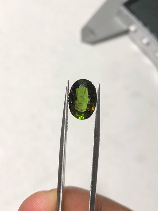 2.64 Ct Natural Green Tourmaline | 10.7 x 7.4 mm | Oval Cut Loose Gemstone for Jewelry