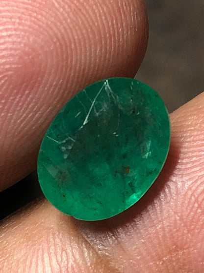 Faceted Emerald 3.510 Carat | Oval Cut Loose Gemstone for Jewelry | Natural Green Stone