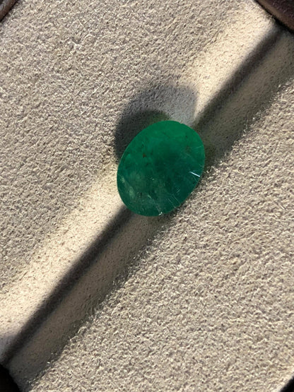 Faceted Emerald 3.510 Carat | Oval Cut Loose Gemstone for Jewelry | Natural Green Stone