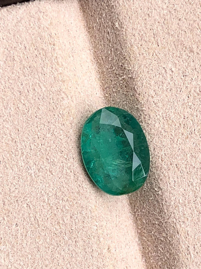 3.205 Carat Natural Emerald Oval Loose Green Gemstone for Fine Jewelry | Zambian Origin