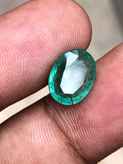3.110 Carat Natural Emerald Oval Loose Green Gemstone for Fine Jewelry | Zambian Origin