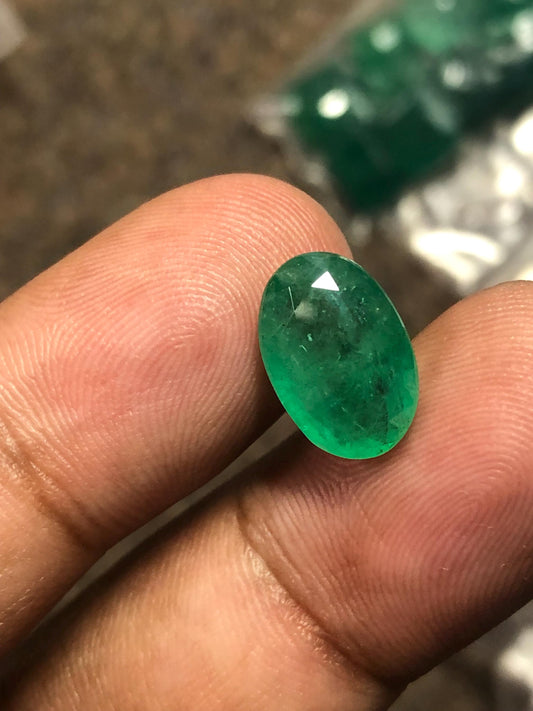 3.99 Carat Natural Emerald Oval Loose Green Gemstone for Fine Jewelry | Zambian Origin