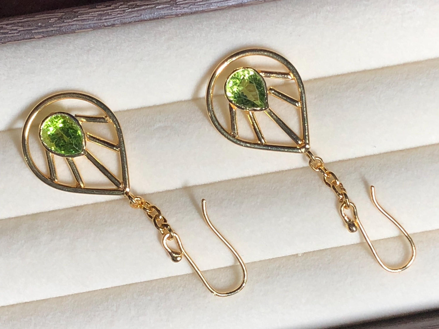 Peridot Necklace and Earrings Set | Gold Plated Leaf Design | August Birthstone