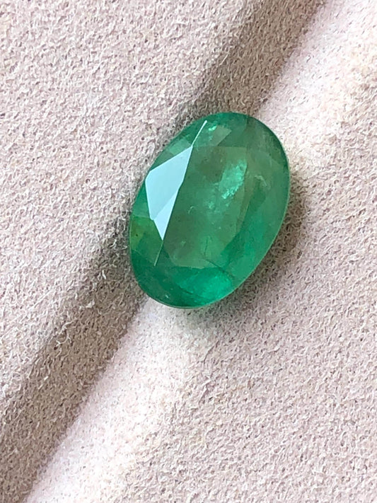 5.700 Carat Emerald | Oval Shape Natural Green Emerald