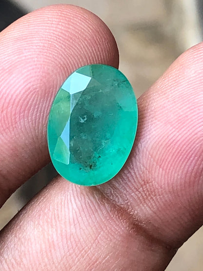 7.200 Carat Natural Emerald Loose Gemstone | Oval Cut Green Emerald | Certified