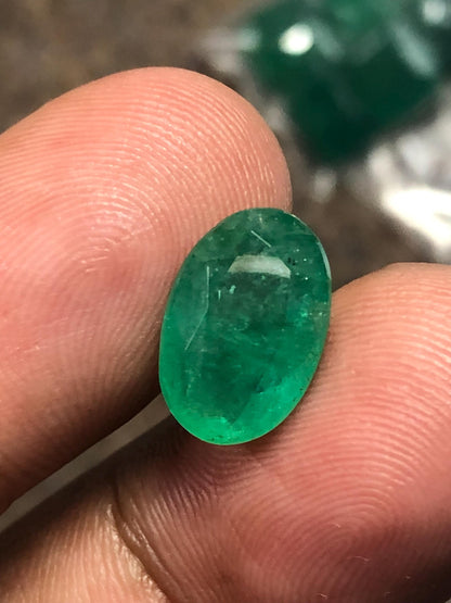 3.99 Carat Natural Emerald Oval Loose Green Gemstone for Fine Jewelry | Zambian Origin