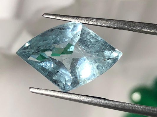 5.925 ct Natural Aquamarine – Kite Cut – Loose Gemstone for Jewelry Making