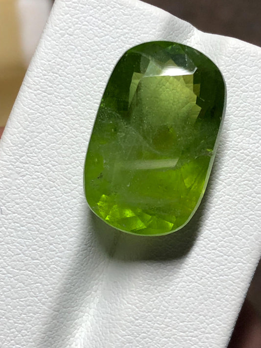Natural Peridot 18.52 Ct Oval Cut – Large Green Peridot from Supat Valley Pakistan