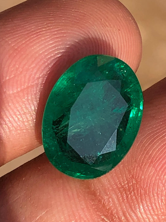 7.55 carat Natural Emerald | Oval Cut Loose Emerald Gemstone | Zambian mine