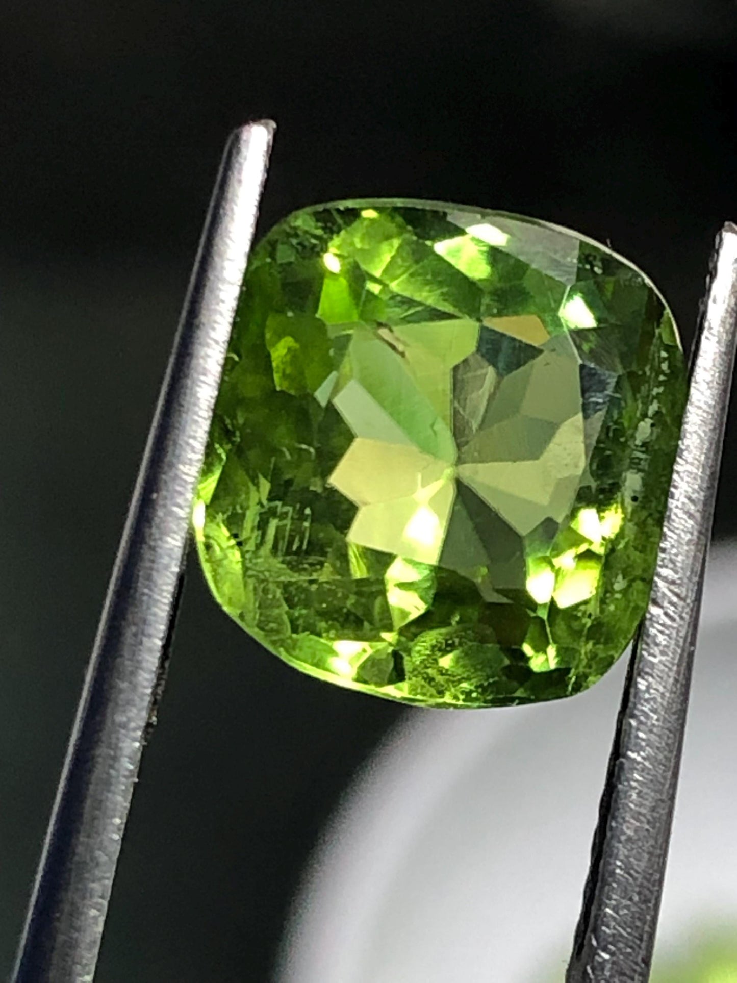 Natural Bright Green Peridot Gemstone | 3.625 Ct Cushion Cut