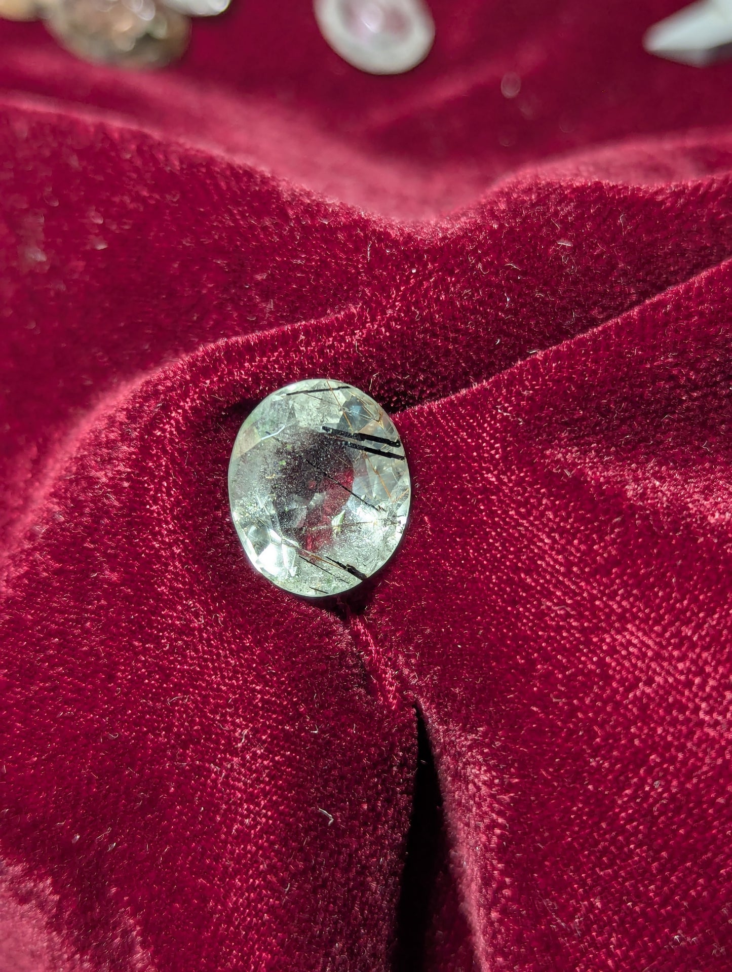 natural clear quartz 10.1 carat