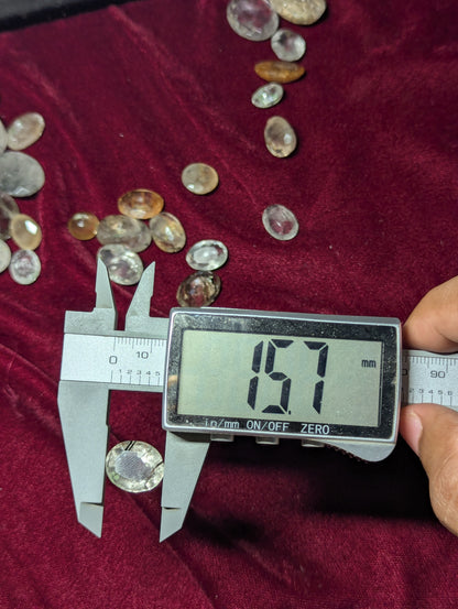 transparent oval quartz stone
