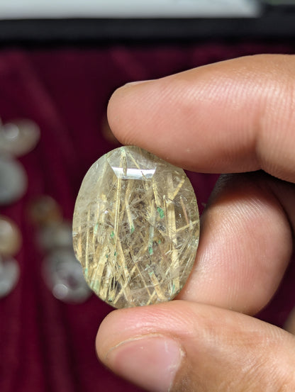 untreated mohe najaf gemstone