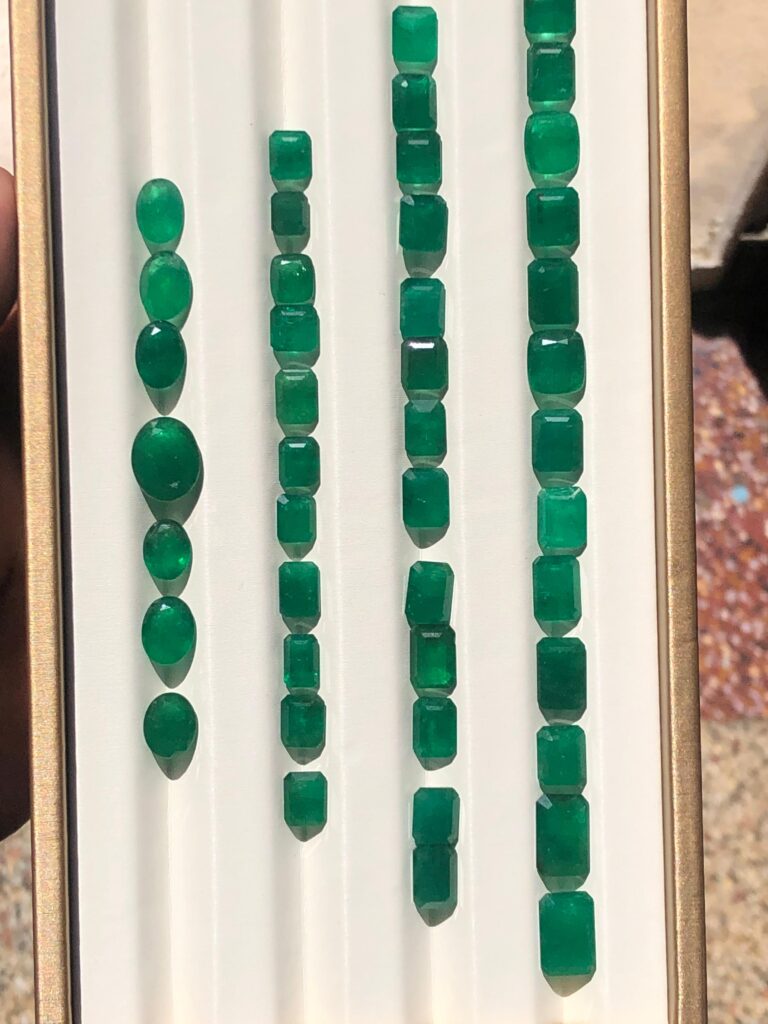Emeralds_in_tray