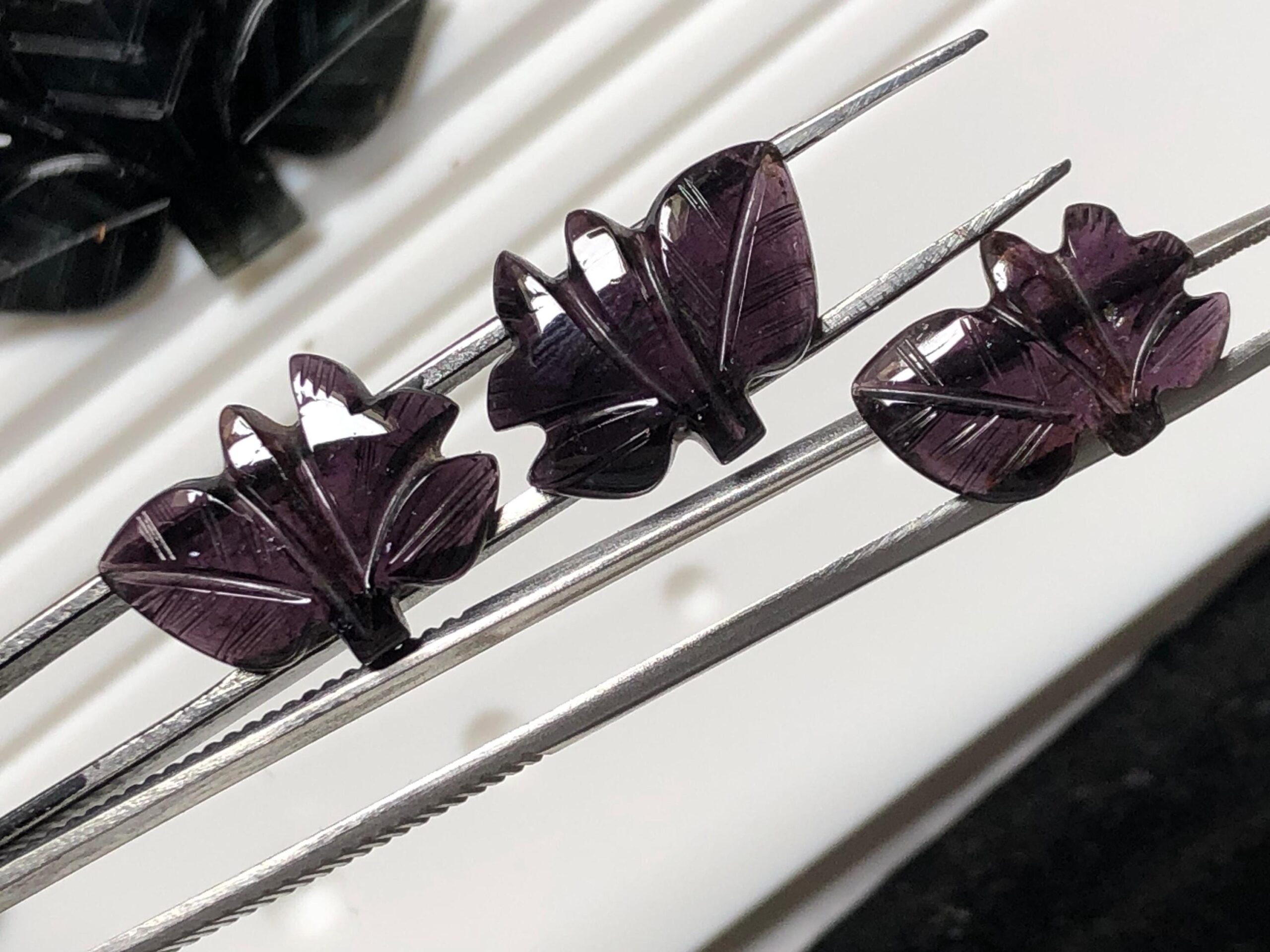 Natural 18.65ct Leaf Carved Purple Tourmaline Set – Handcrafted Gemstone Carvings - Image 3