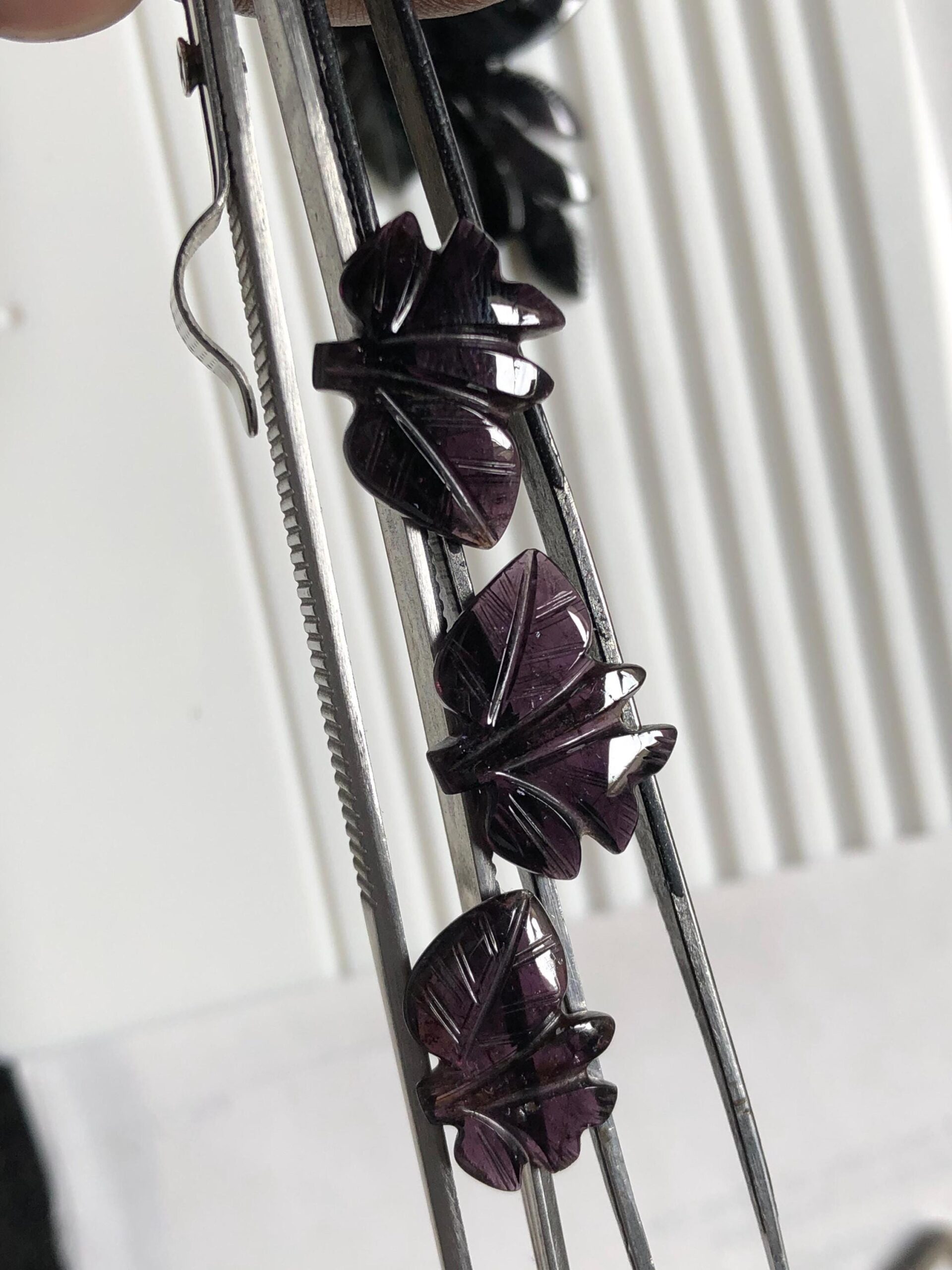 Natural 18.65ct Leaf Carved Purple Tourmaline Set – Handcrafted Gemstone Carvings - Image 4