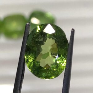 4.220 Ct Natural Peridot – Supat Valley Green Gemstone – Loose Faceted for Ring