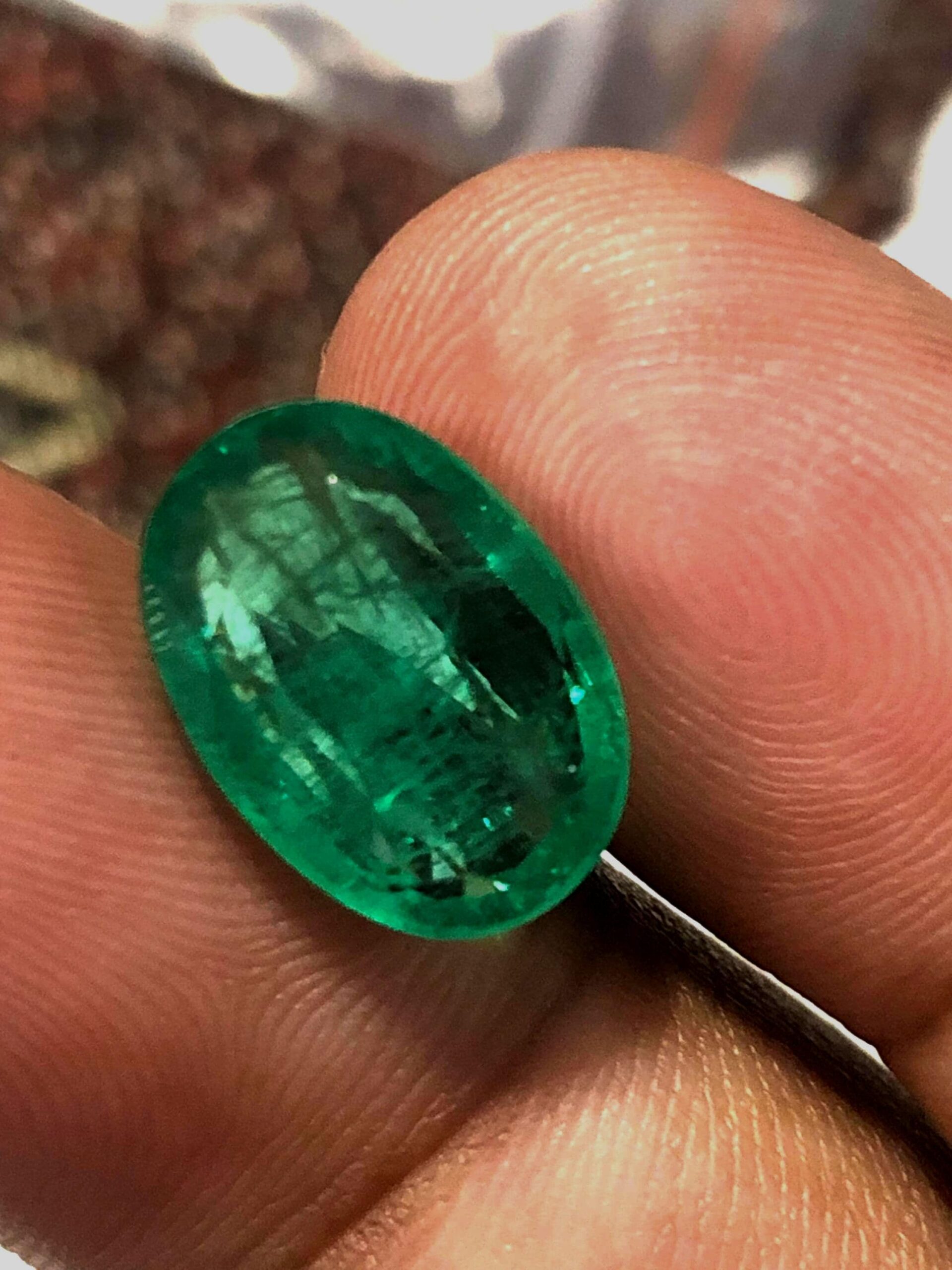 6.15 Carat Natural Emerald Oval Loose Green Gemstone for Fine Jewelry | Zambian Origin - Image 3