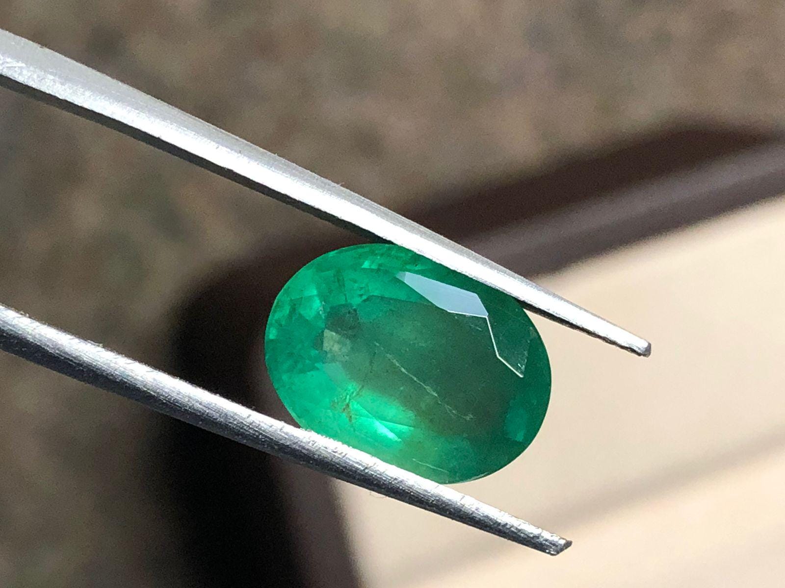Zambian Emerald 3.250 Carat | Natural Loose Gemstone | Polished Green Stone for Jewelry - Image 2
