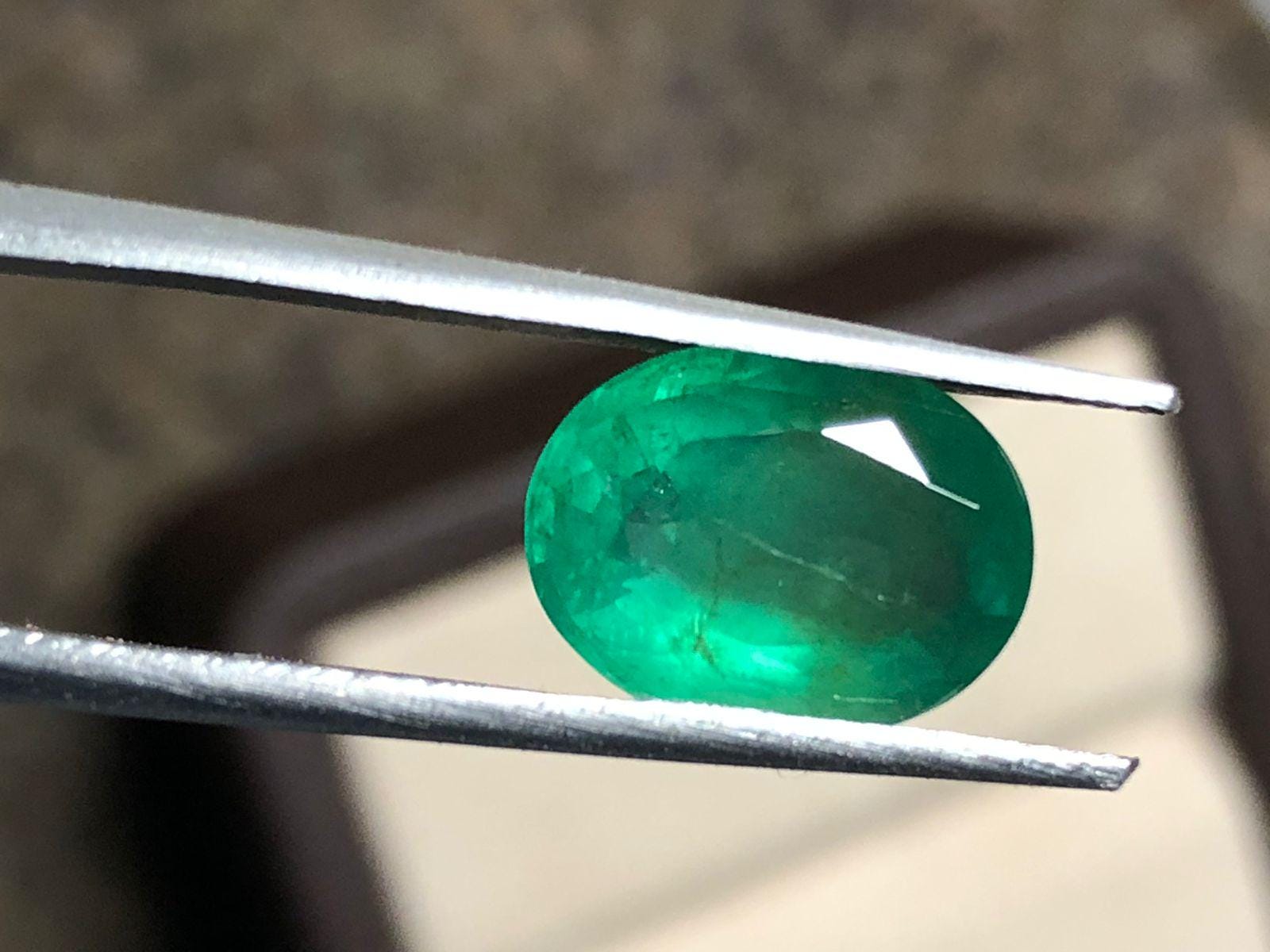 Zambian Emerald 3.250 Carat | Natural Loose Gemstone | Polished Green Stone for Jewelry - Image 3