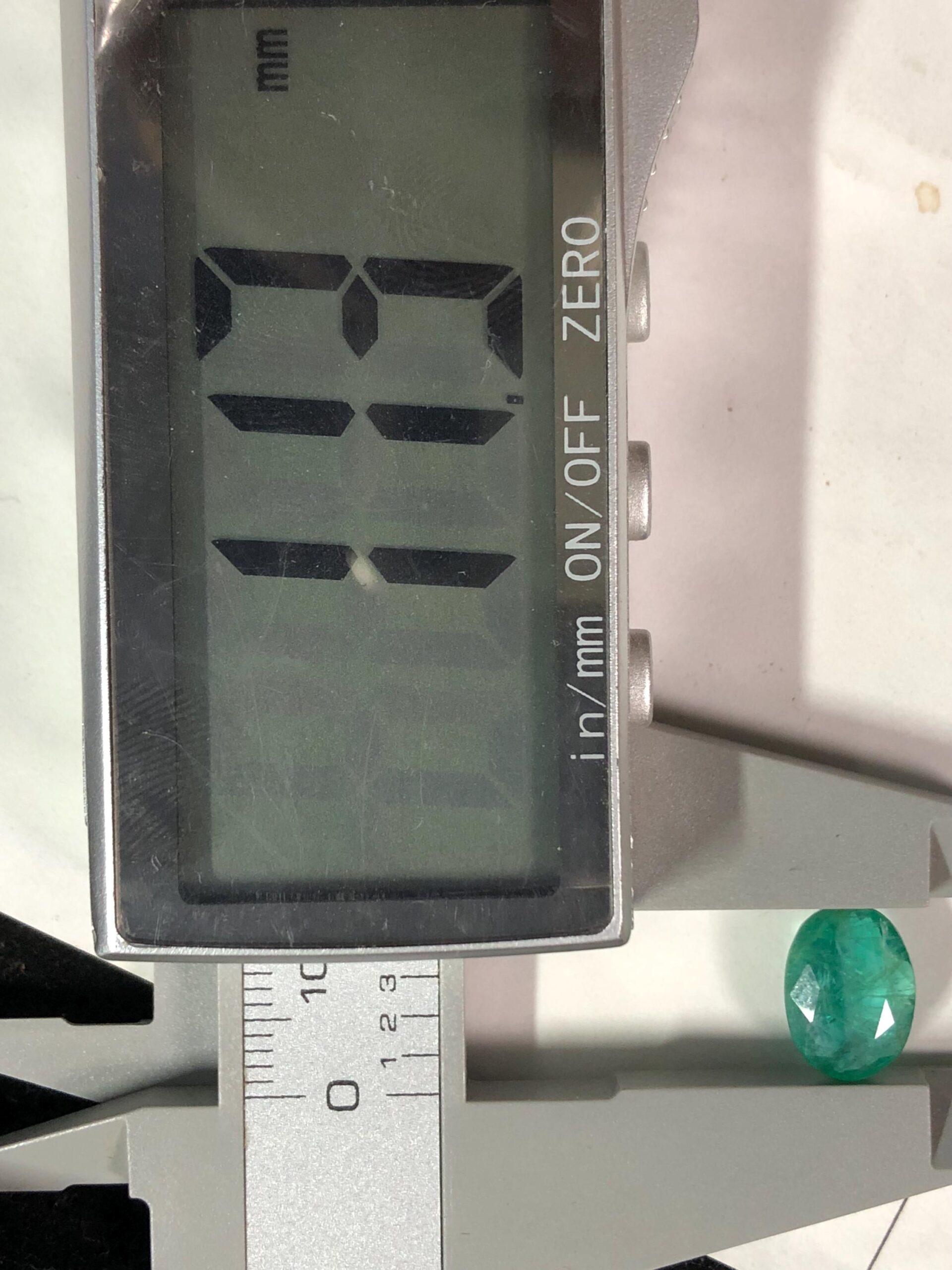 3.205 Carat Natural Emerald Oval Loose Green Gemstone for Fine Jewelry | Zambian Origin - Image 8