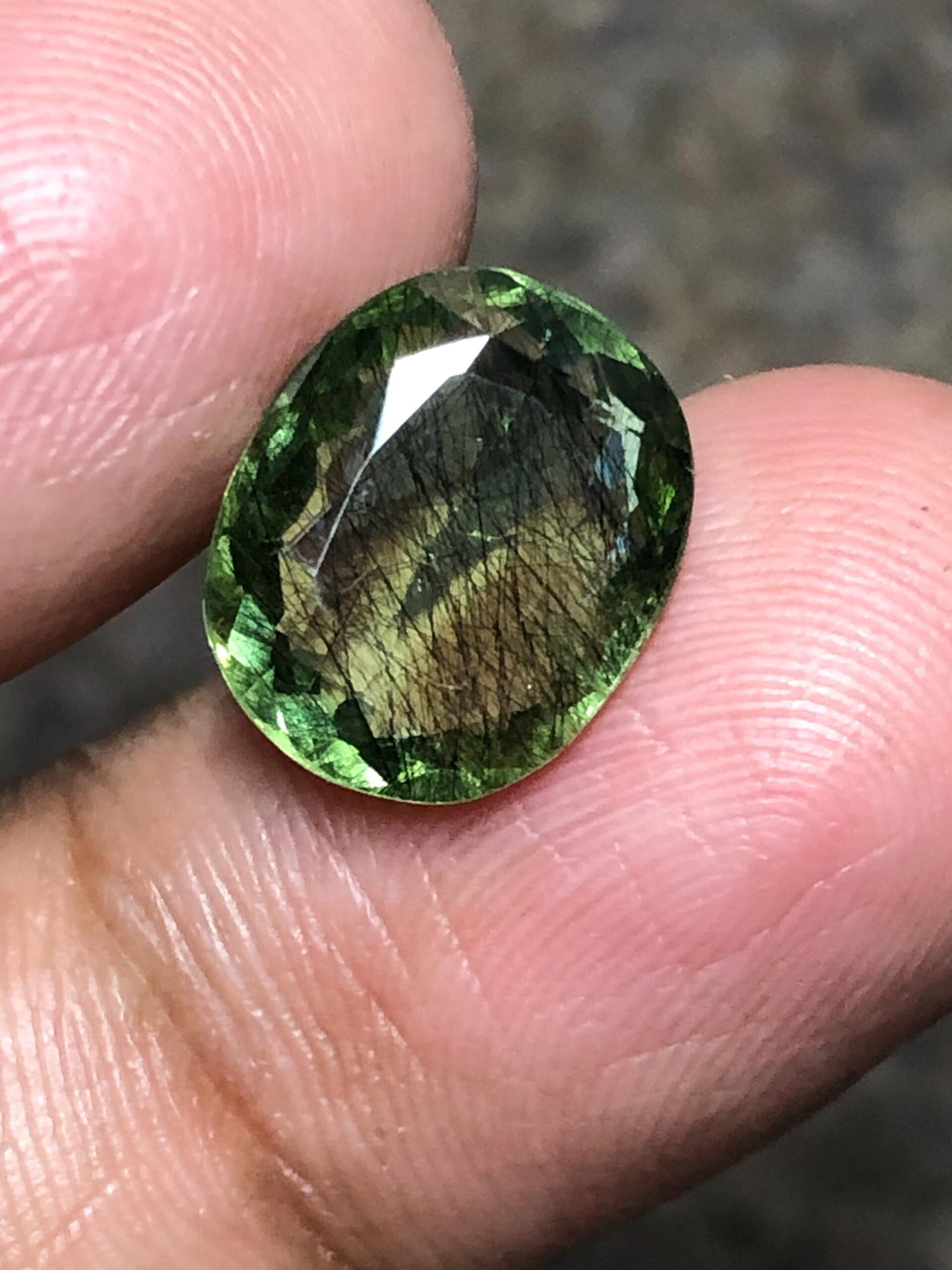 Natural 5.475 Carat Peridot Gemstone | Cushion Cut Green Peridot - Image 2