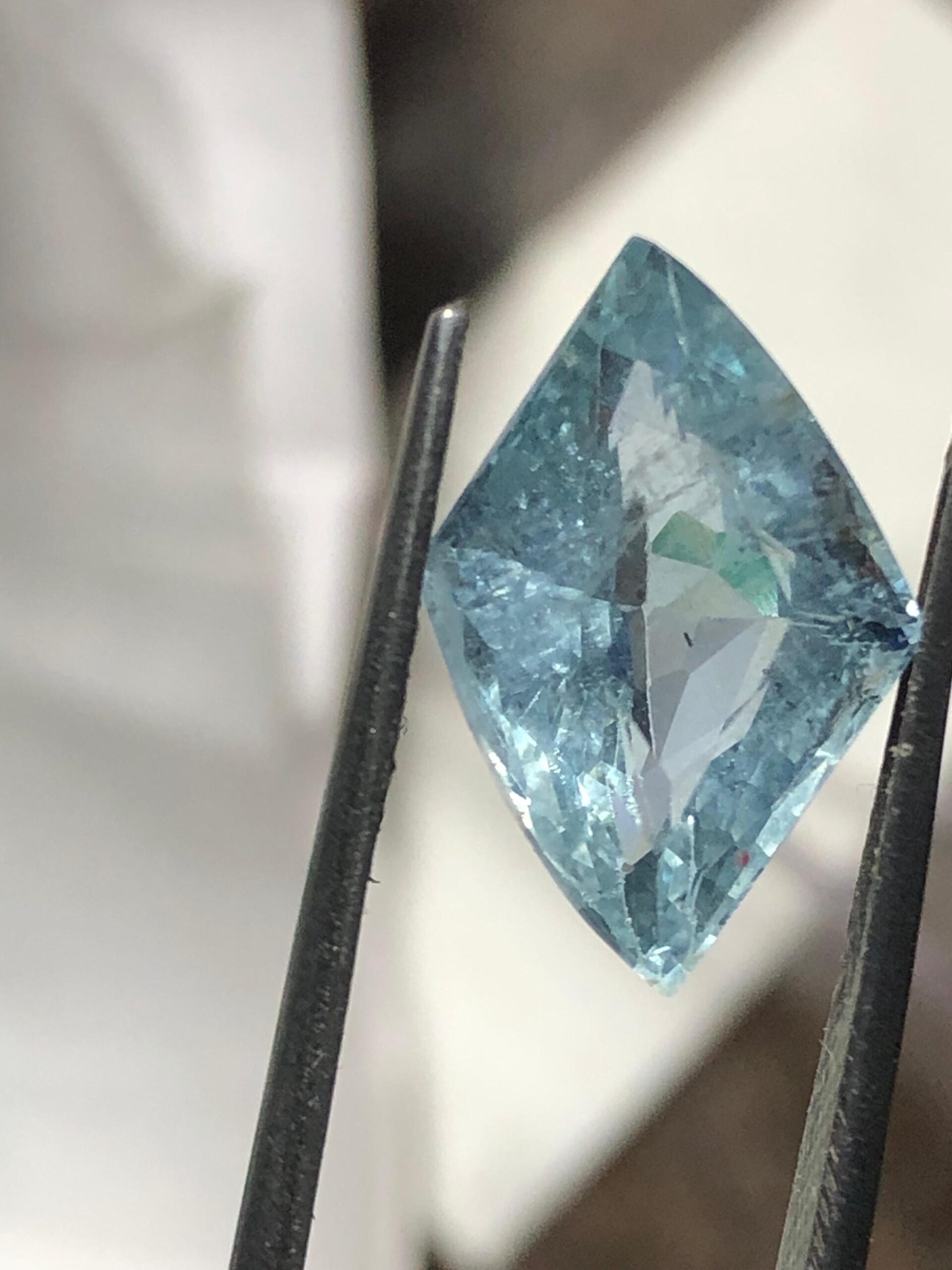 5.925 ct Natural Aquamarine – Kite Cut – Loose Gemstone for Jewelry Making - Image 5