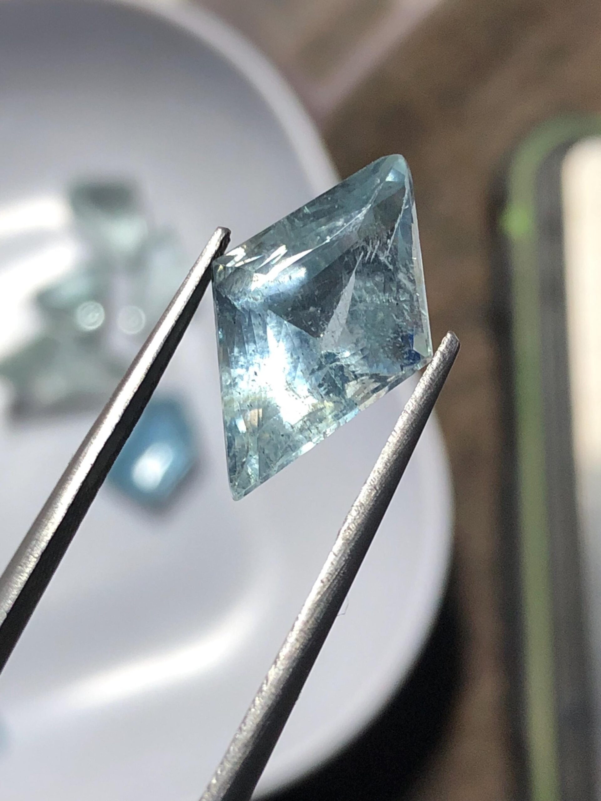 Natural Aquamarine Gemstone | 6.48 Carat Sky Blue, Hand Cut - Image 6