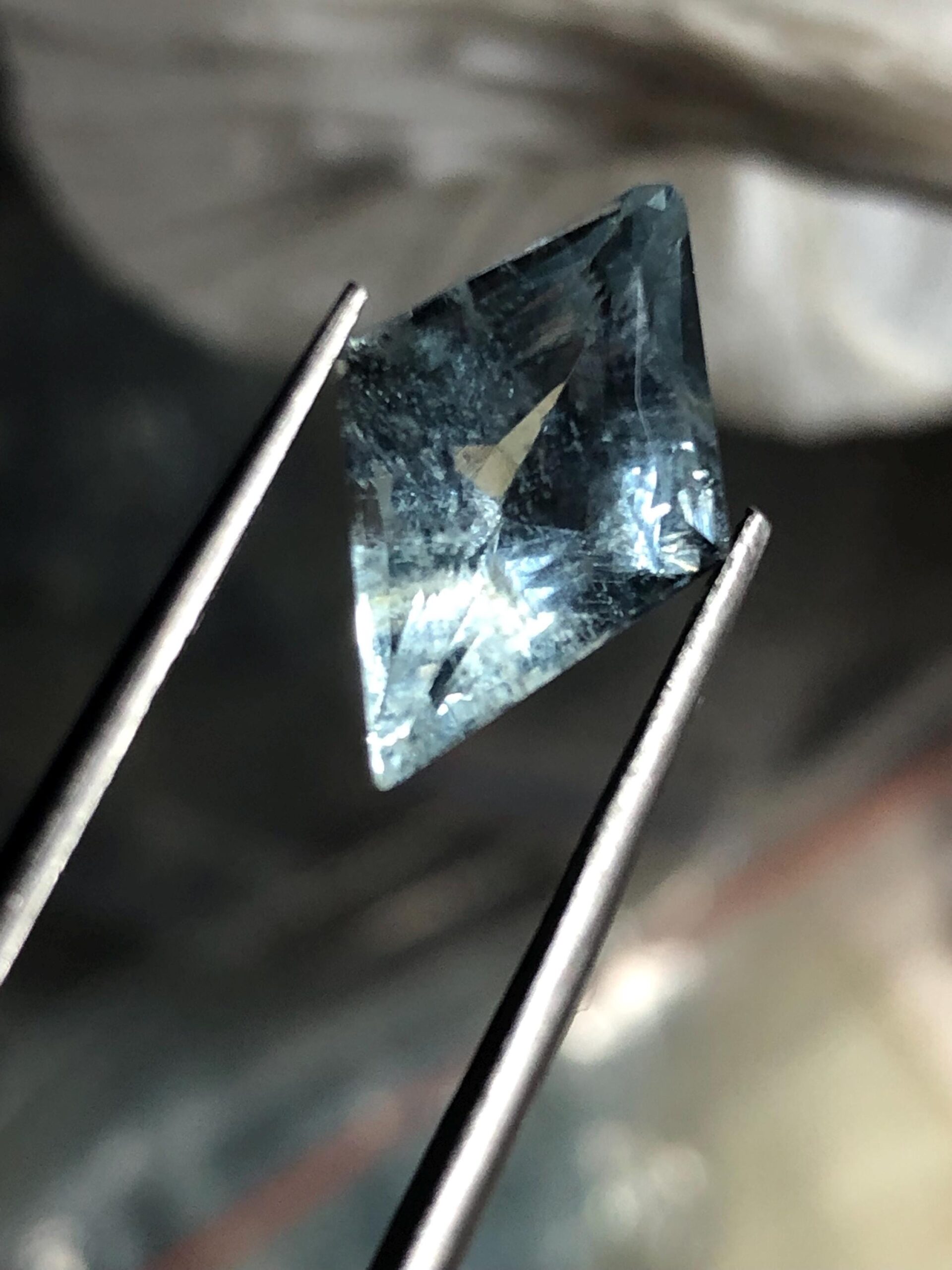Natural Aquamarine Gemstone | 6.48 Carat Sky Blue, Hand Cut - Image 5