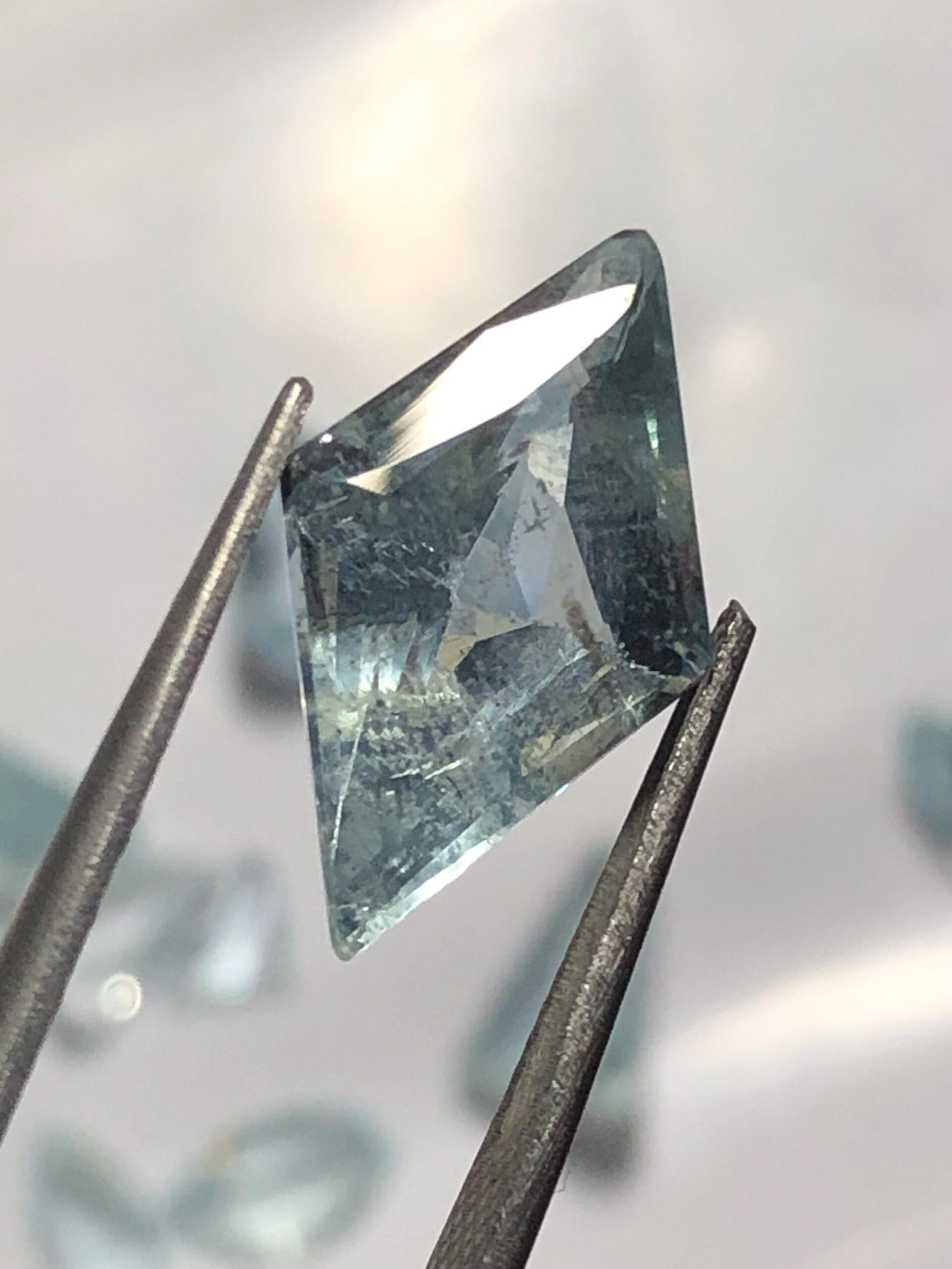 Natural Aquamarine Gemstone | 6.48 Carat Sky Blue, Hand Cut - Image 7