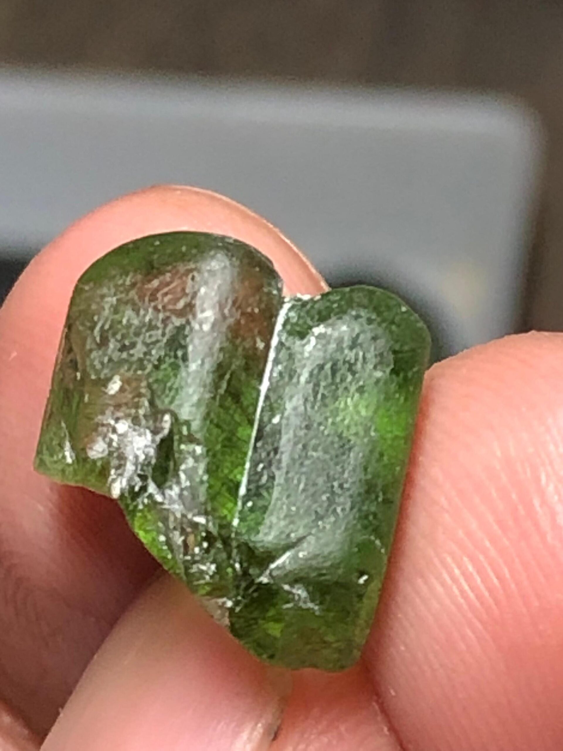 Natural Peridot Rough Crystal 15.22 Ct | Suppat Valley Pakistan | Green Olivine Gemstone | Untreated Mineral - Image 6