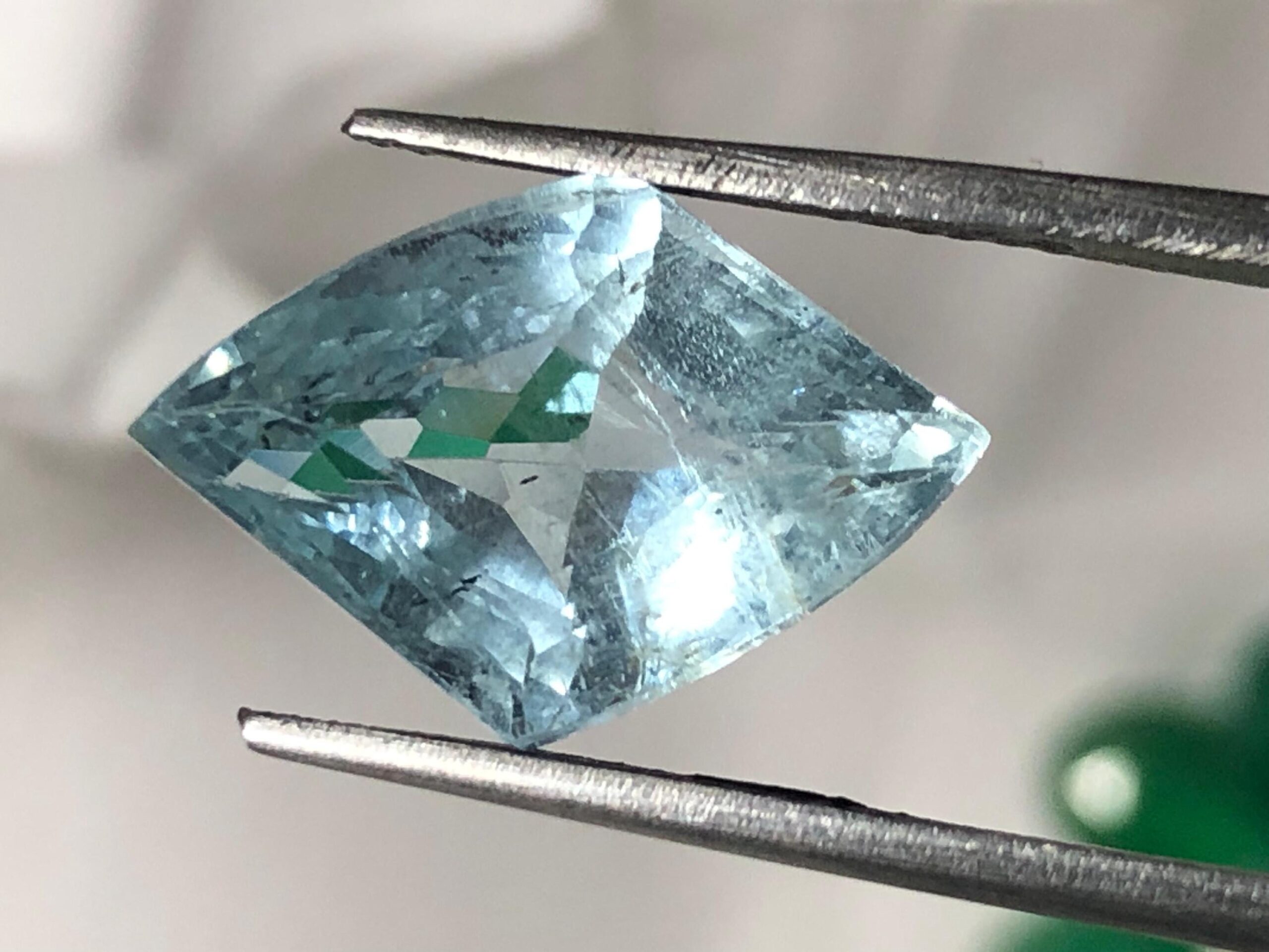 5.925 ct Natural Aquamarine – Kite Cut – Loose Gemstone for Jewelry Making
