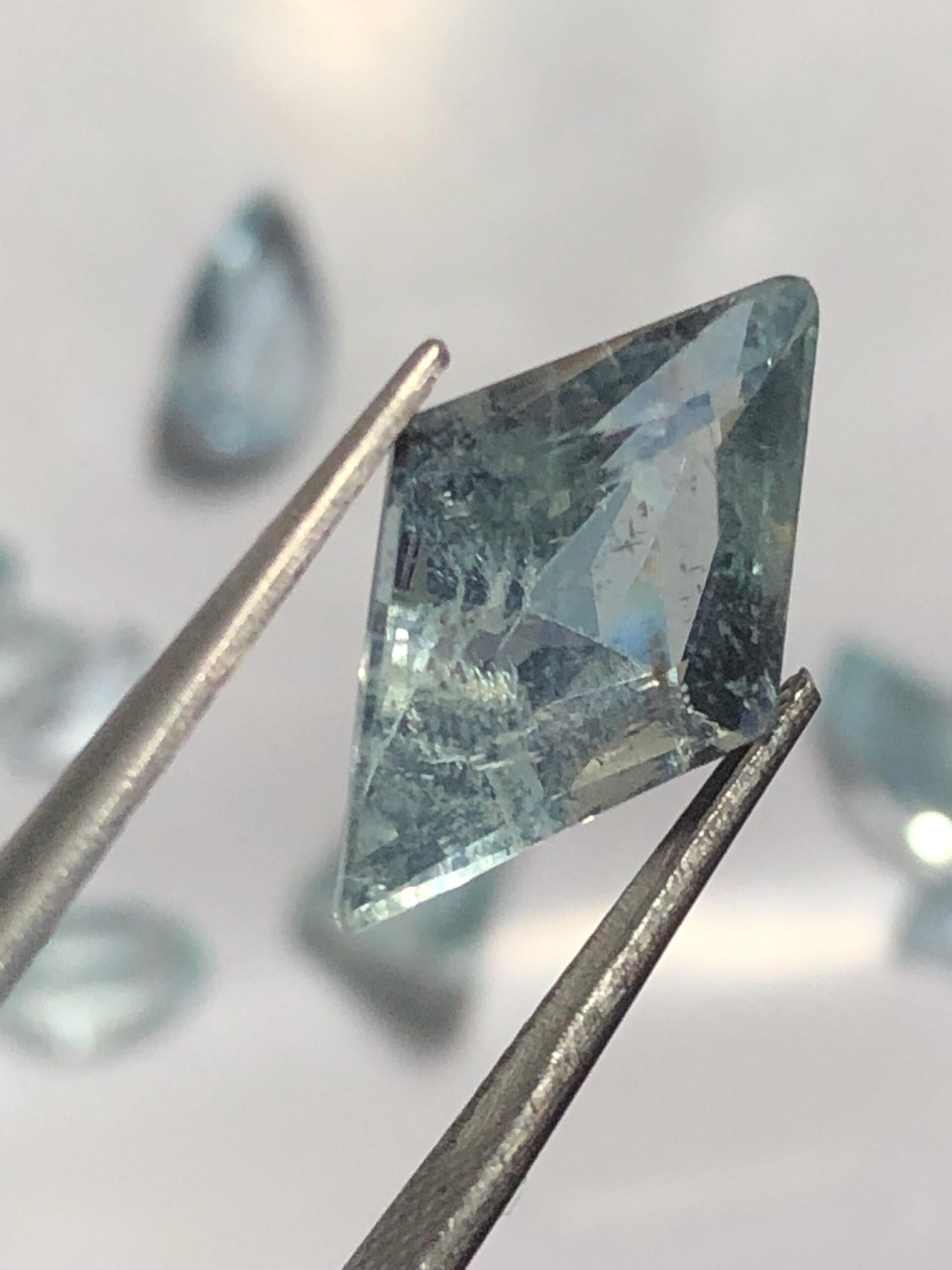 Natural Aquamarine Gemstone | 6.48 Carat Sky Blue, Hand Cut - Image 8