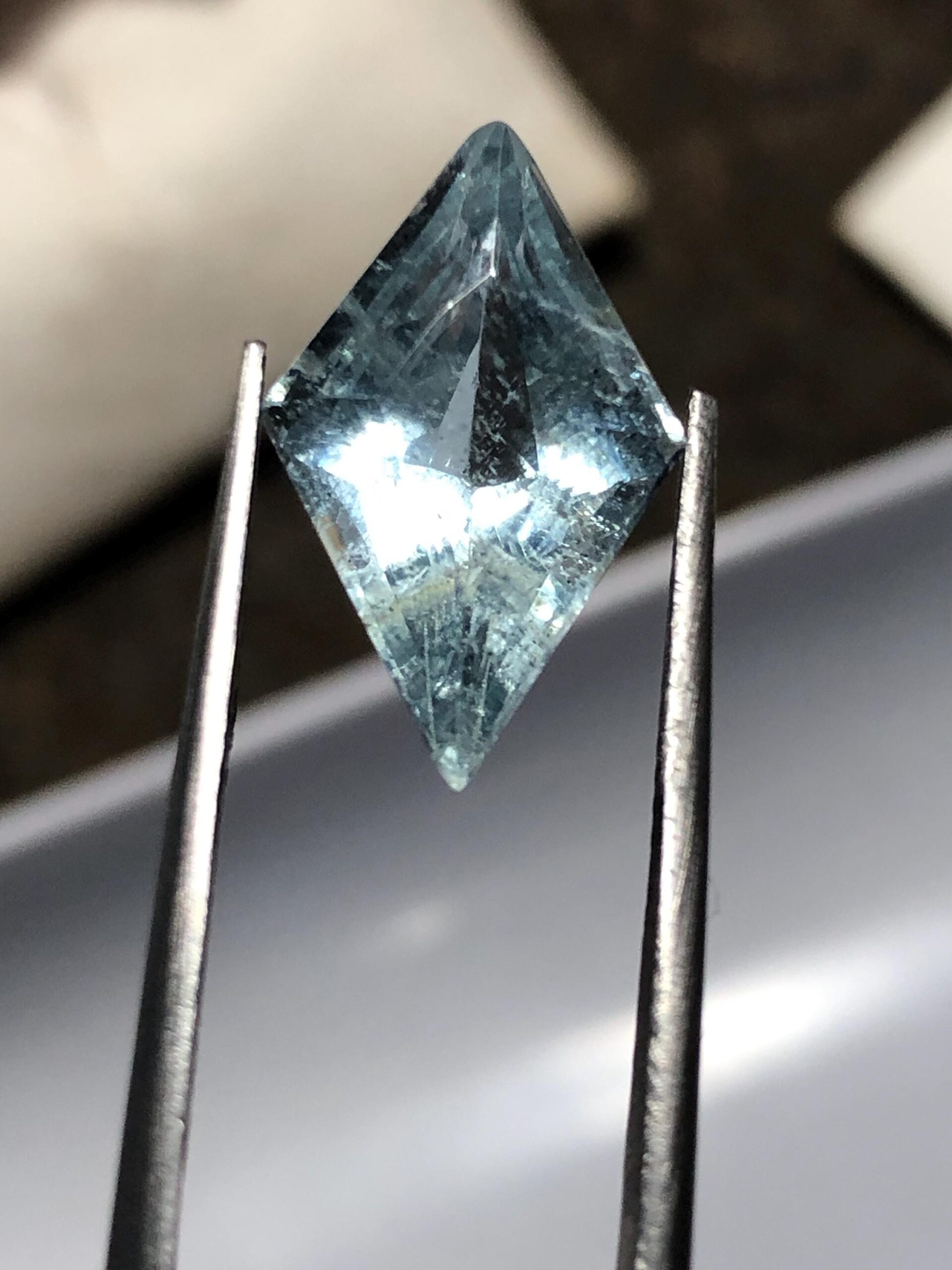 Natural Aquamarine Gemstone | 6.48 Carat Sky Blue, Hand Cut - Image 4