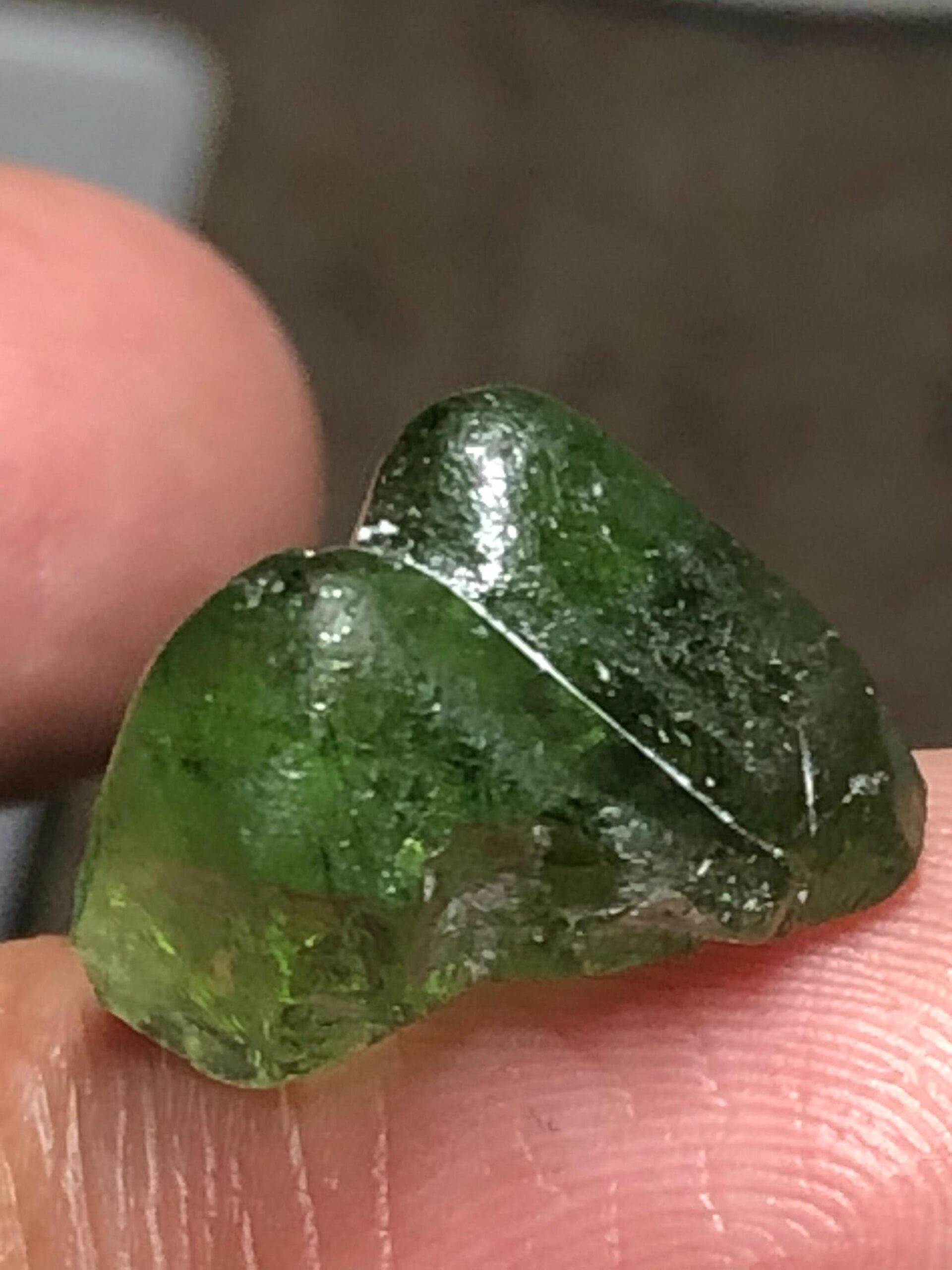 Natural Peridot Rough Crystal 15.22 Ct | Suppat Valley Pakistan | Green Olivine Gemstone | Untreated Mineral - Image 7