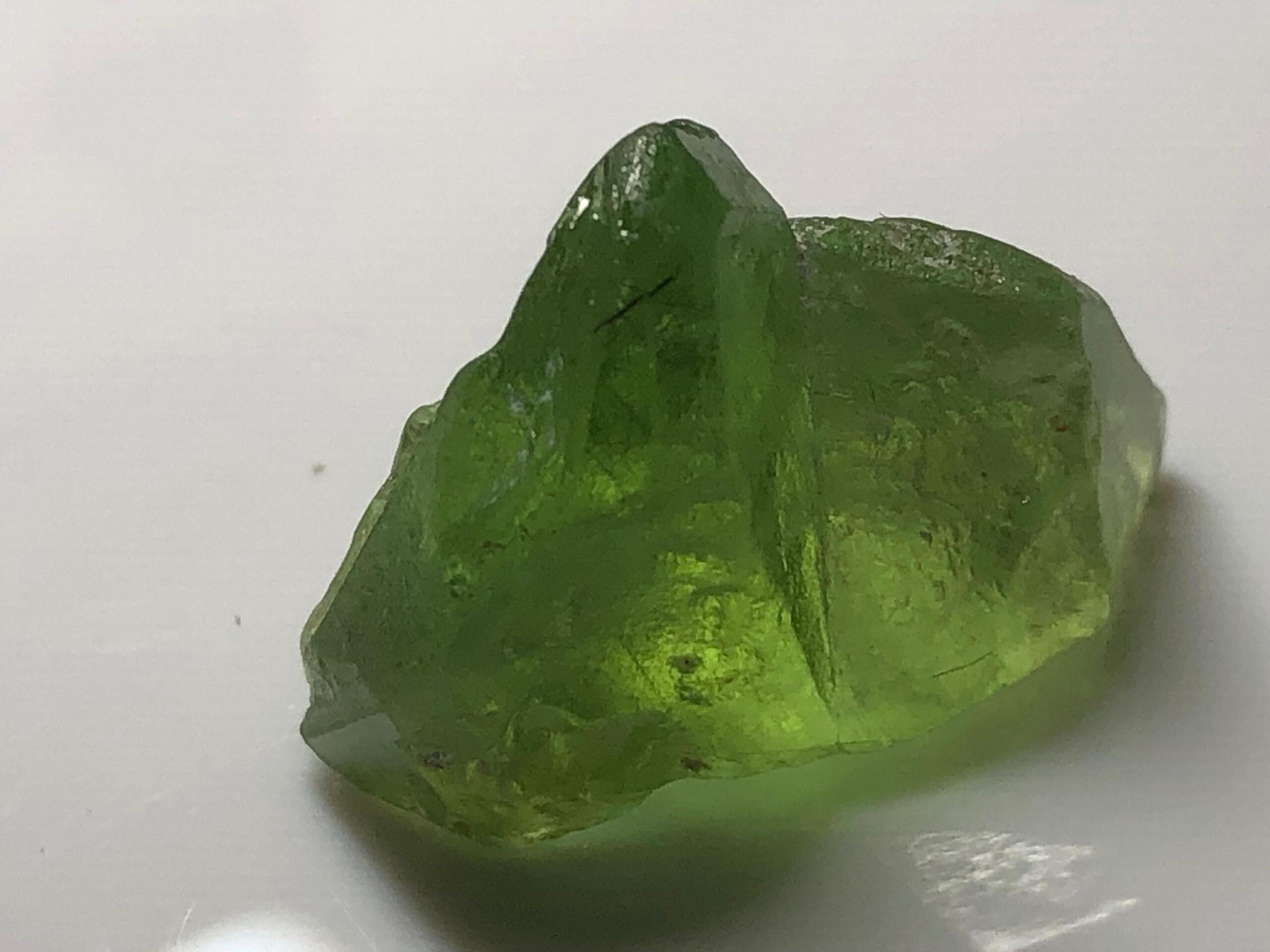 Natural Peridot Rough Crystal 31.55 Ct | Suppat Valley Pakistan | Green Olivine Gemstone | Faceting Rough - Image 4