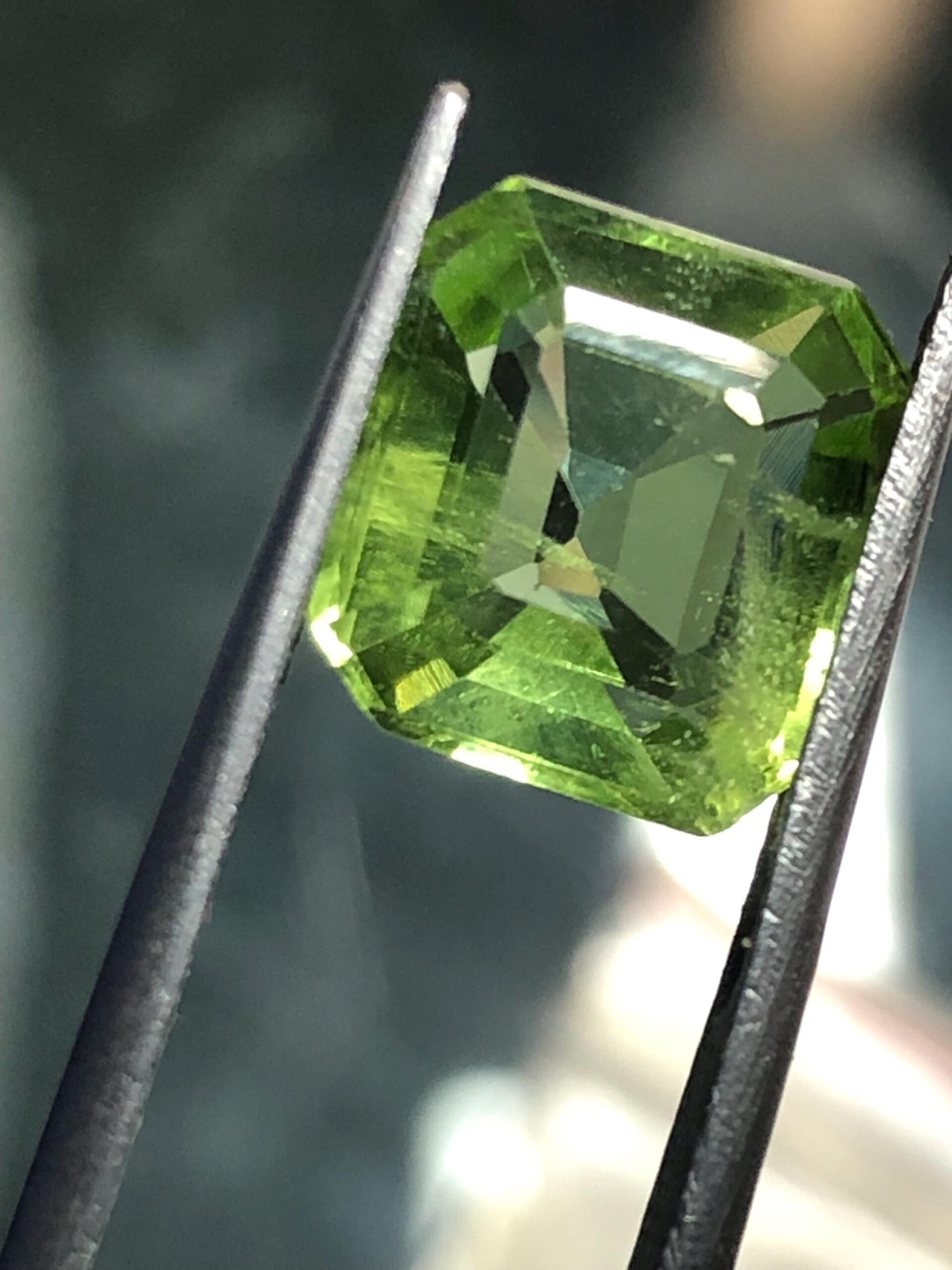 Natural Bright Green Peridot Gemstone | 4.825 Ct Square Cushion Cut, Pakistan - Image 5