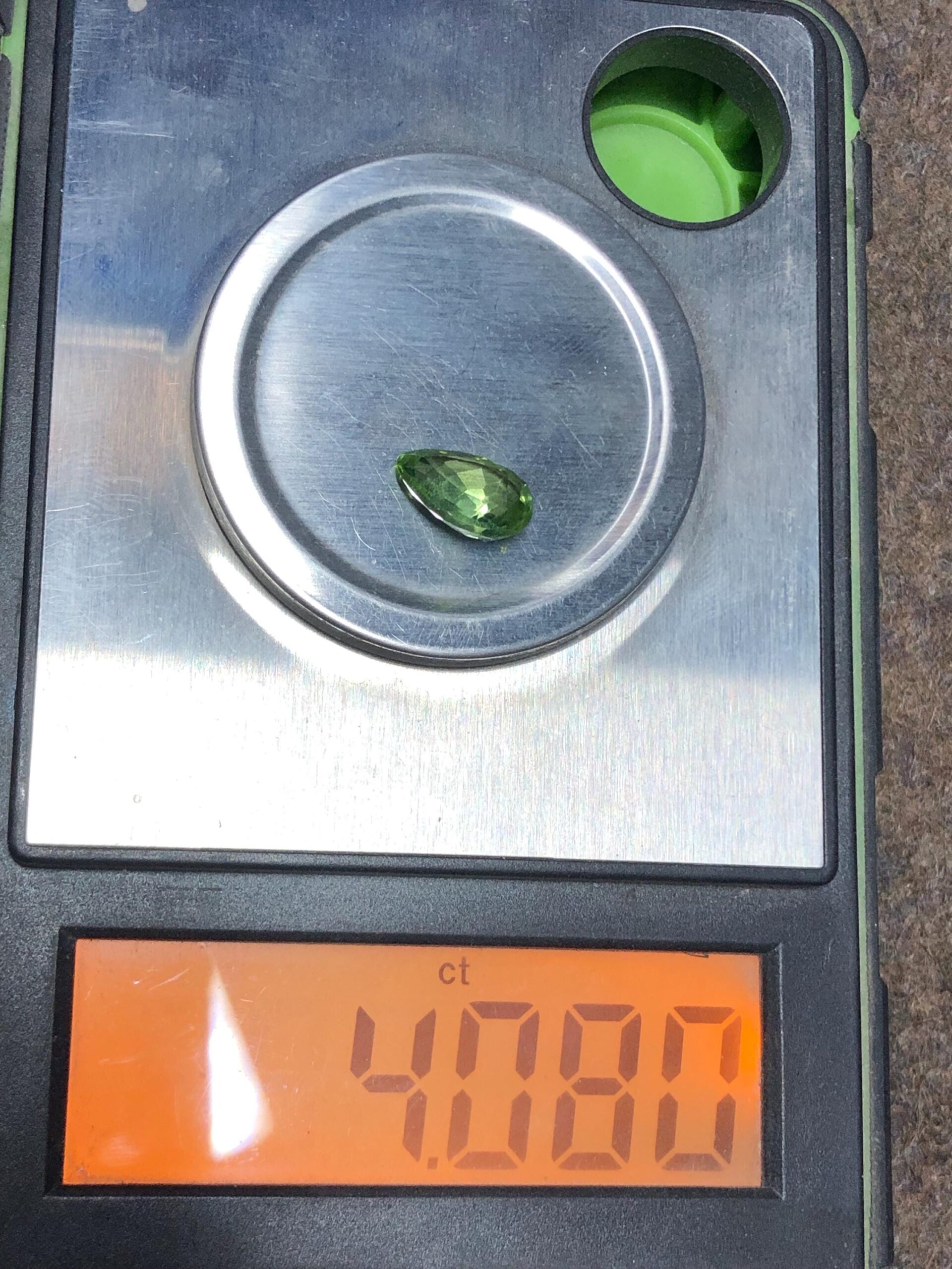 Natural Peridot 4.08 Ct | Oval Cut | Pakistan Mine | Bright Green Loose Gemstone for Jewelry - Image 9