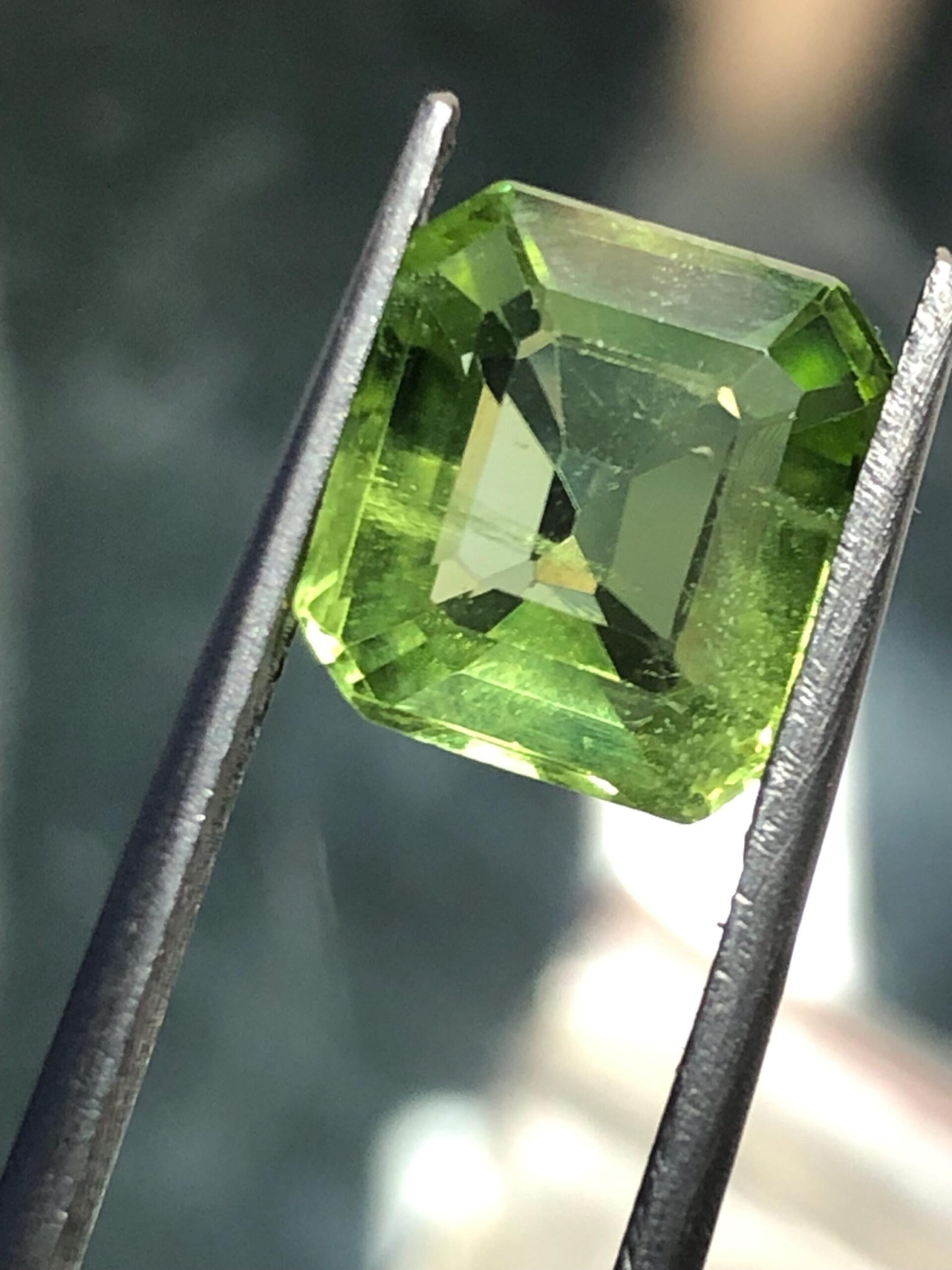 Natural Bright Green Peridot Gemstone | 4.825 Ct Square Cushion Cut, Pakistan - Image 3