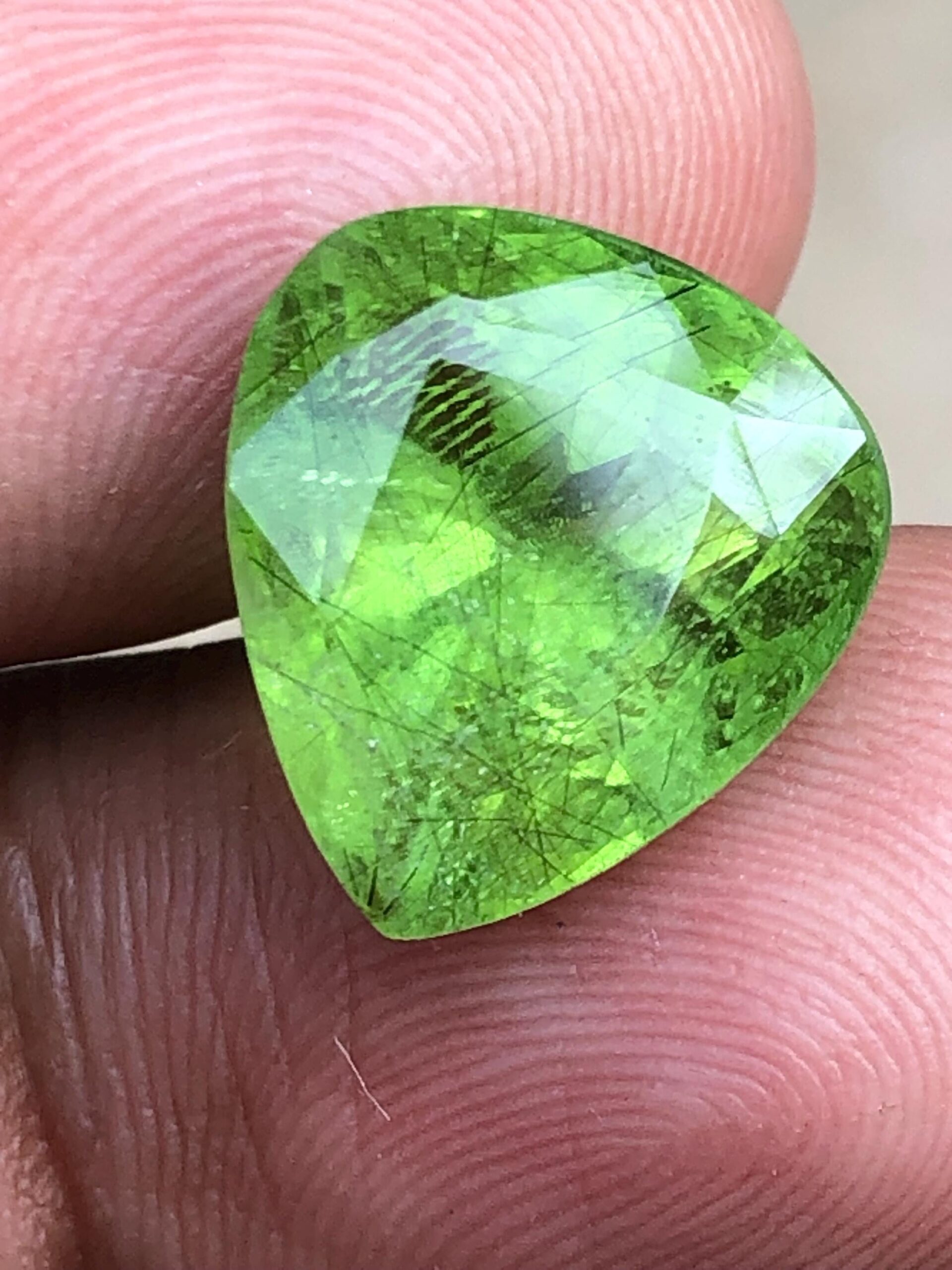 Natural Rutile Peridot Gemstone | 10.58 Carat Trillion Cut, Pakistan Mine - Image 3