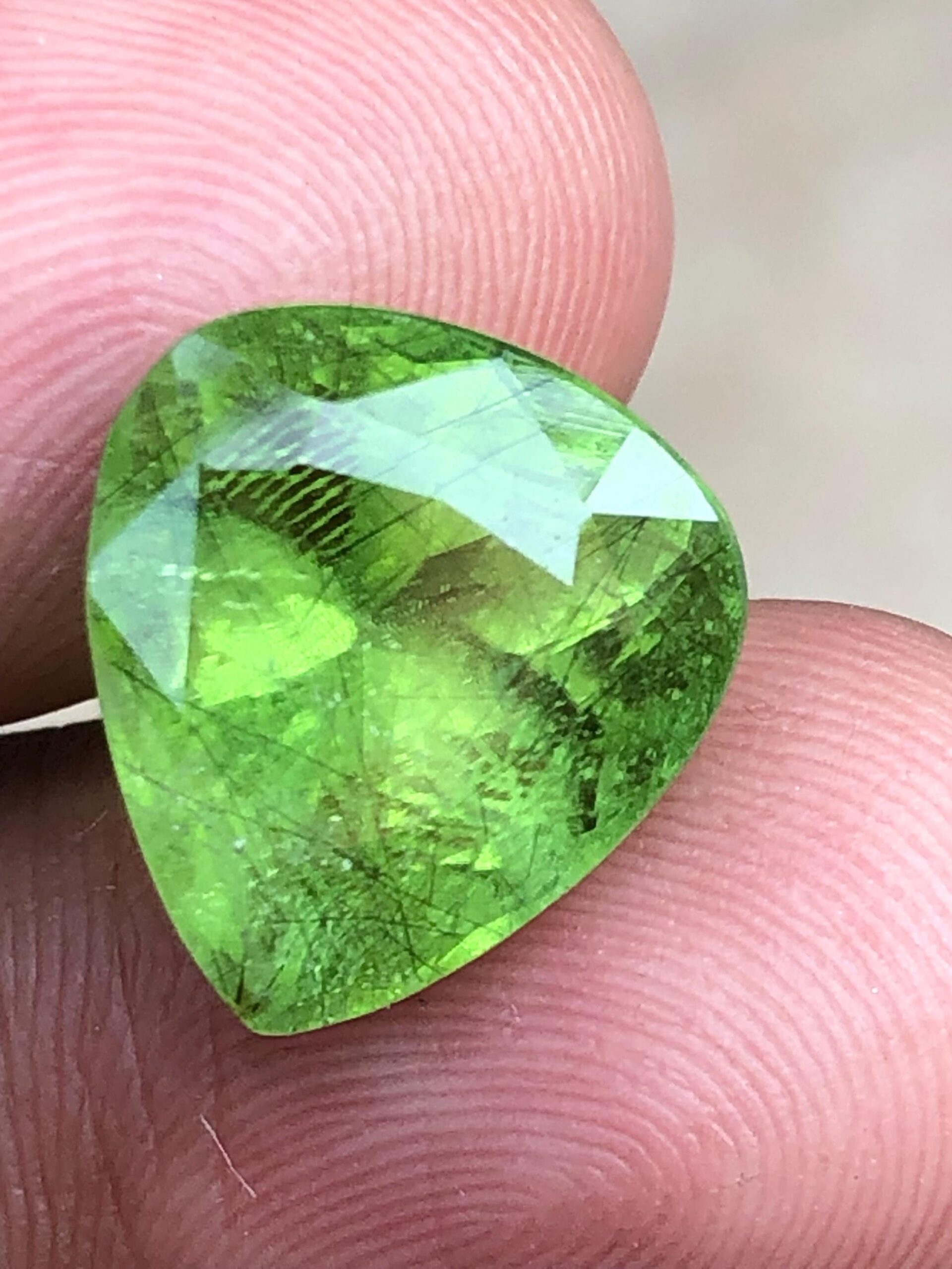 Natural Rutile Peridot Gemstone | 10.58 Carat Trillion Cut, Pakistan Mine - Image 5