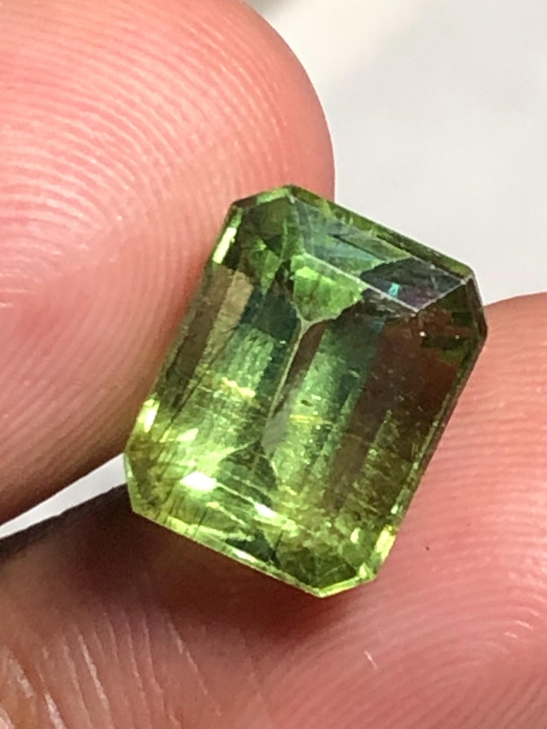 Natural Emerald Cut Rutile Peridot Gemstone | 7.10 Carat Pakistan Mine - Image 5