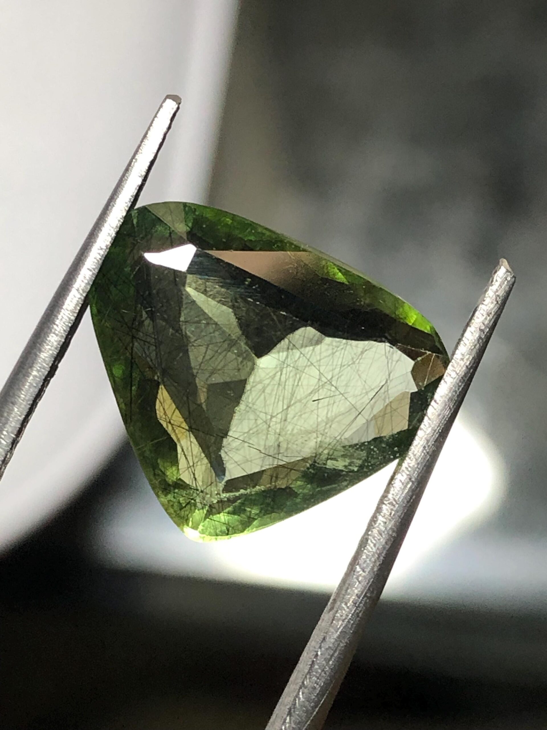 Natural Rutile Peridot Gemstone – Supat Valley Pakistan Fancy Cut 4.725ct - Image 3