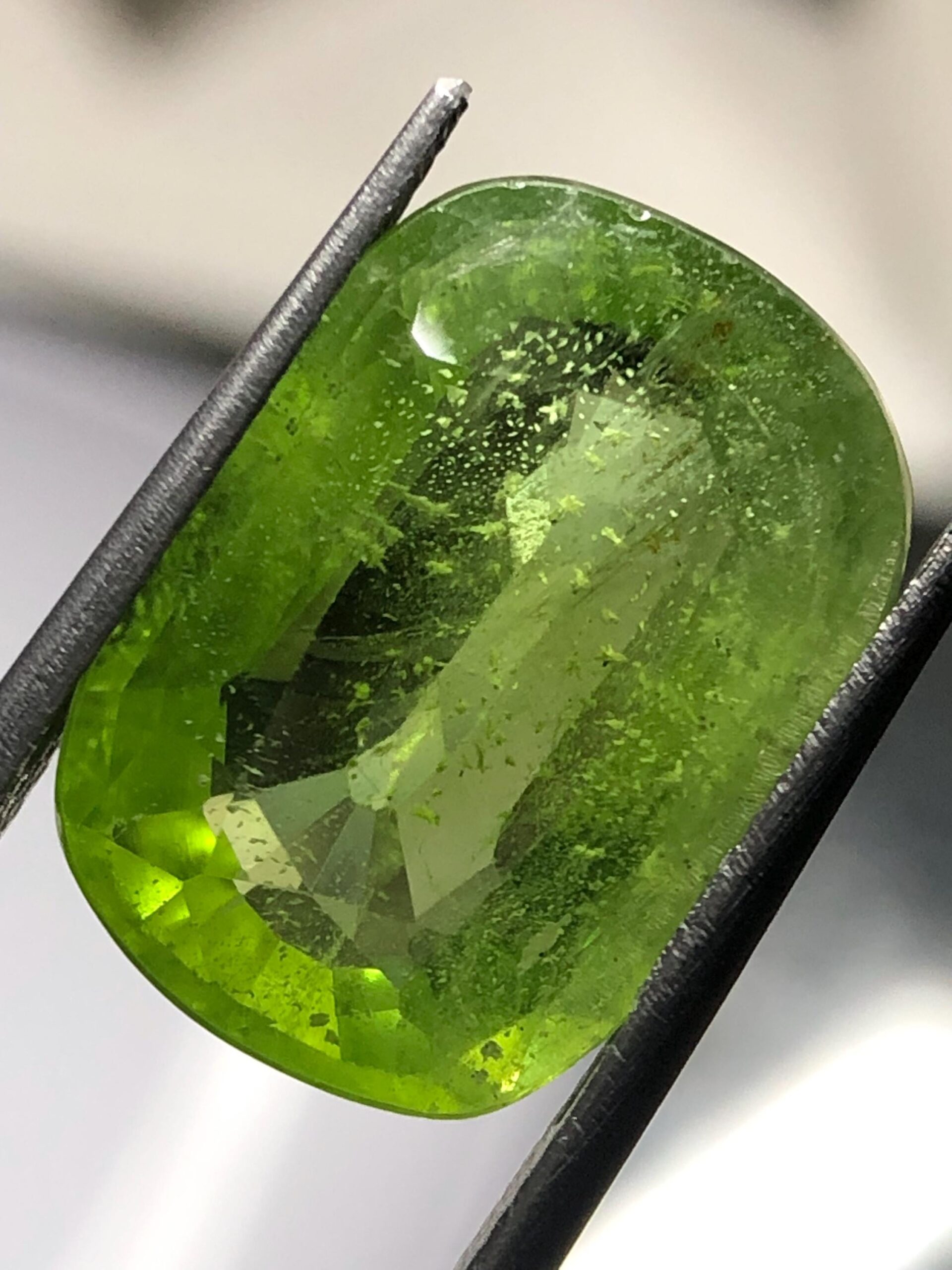 Natural 10.50 Carat Suppat Valley Peridot | Green Cushion Cut Loose Gemstone - Image 4