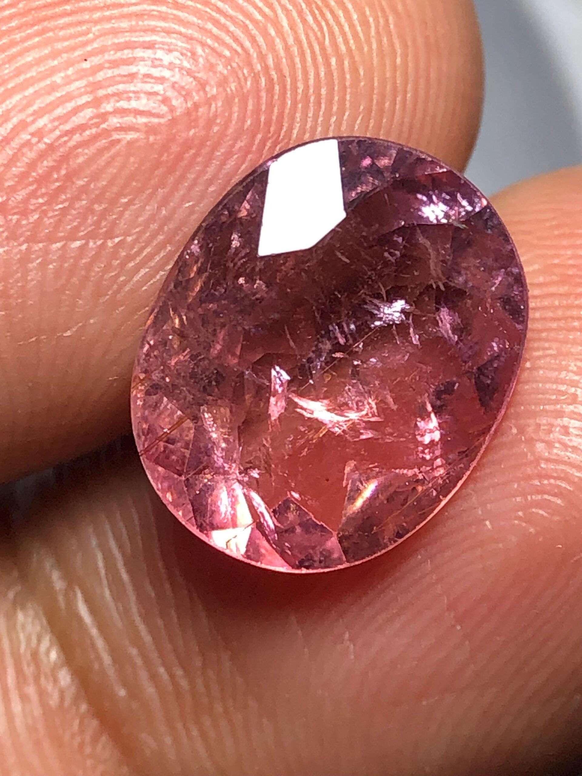 Natural Pink Tourmaline Oval Gemstone for Jewelry Making (4.28 Ct, 12.7x10.4 mm)